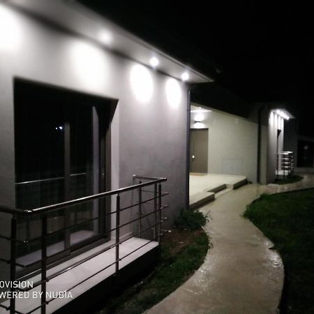 Psammites Apartment Kalampáka Ngoại thất bức ảnh