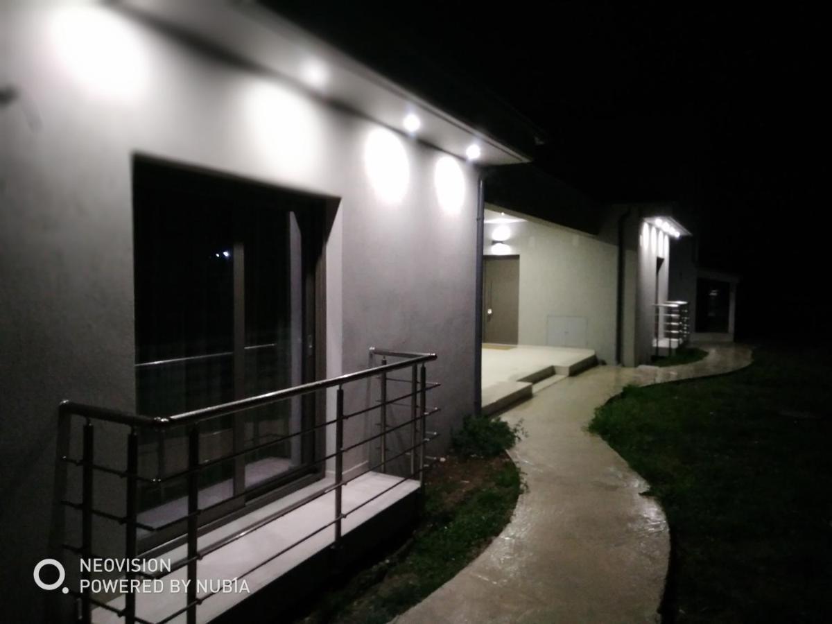 Psammites Apartment Kalampáka Ngoại thất bức ảnh